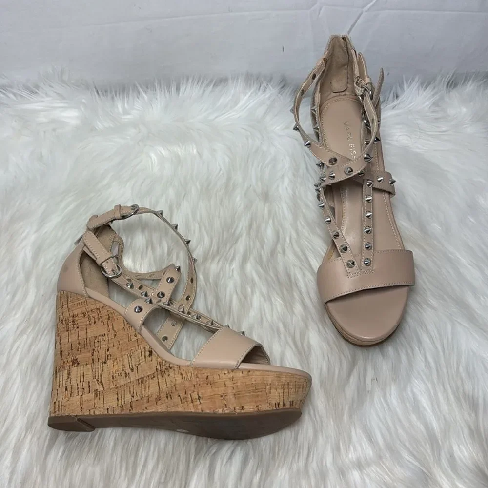 Marc‎ Fisher Studded Beige Leather Women's Stappy Wedge Sandals Sz 8